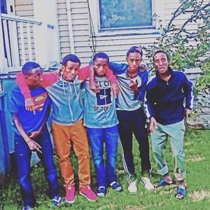 Meet your Posher, Aden